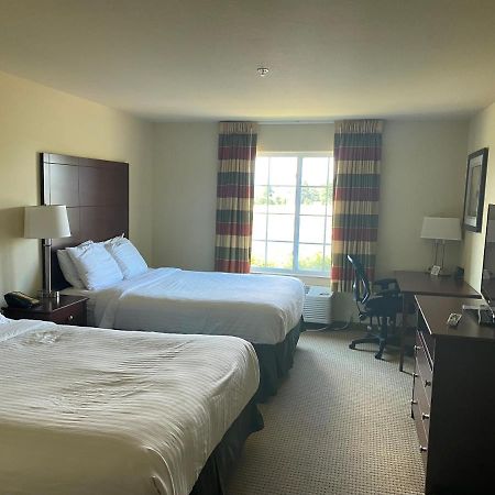 Americinn By Wyndham Oshkosh Ngoại thất bức ảnh