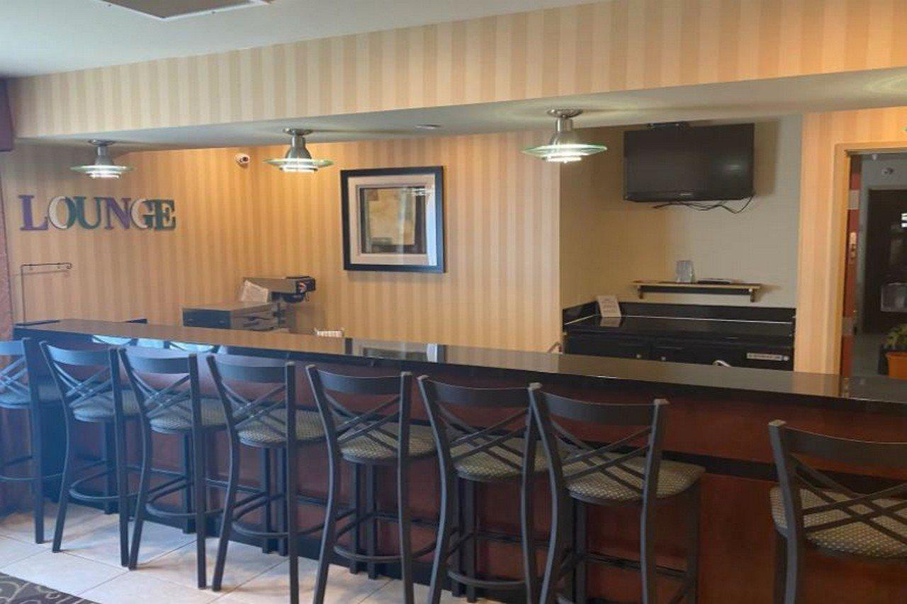 Americinn By Wyndham Oshkosh Ngoại thất bức ảnh